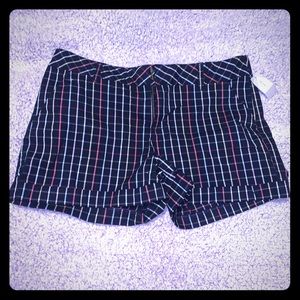 Women’s Maurices short NWT 9/10